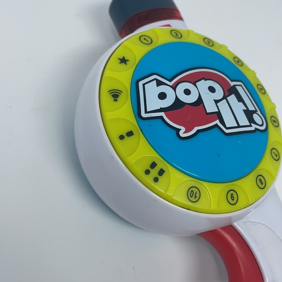 Bop It! Game - Picture 3 of 3